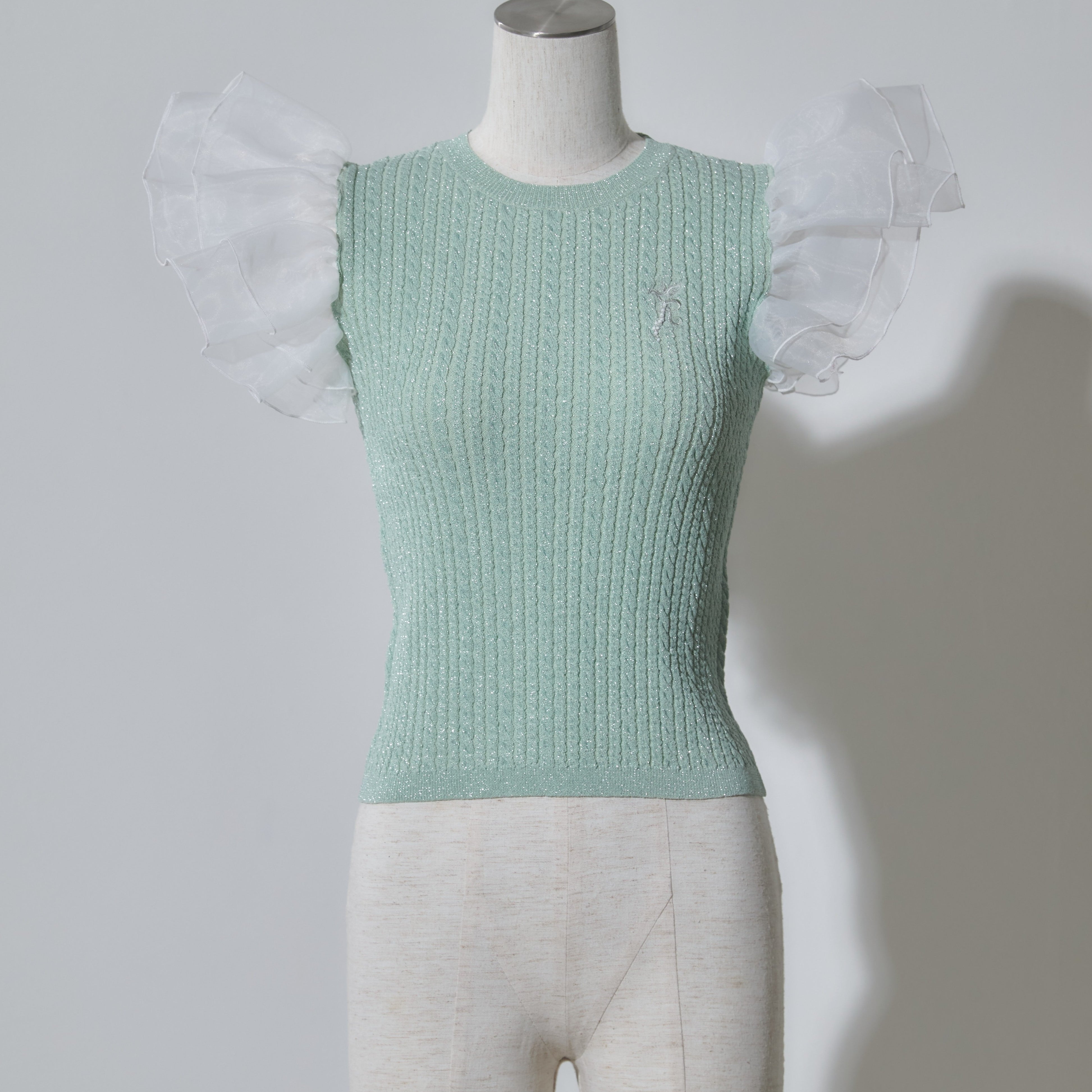 Flutter Sleeve Knit Tops