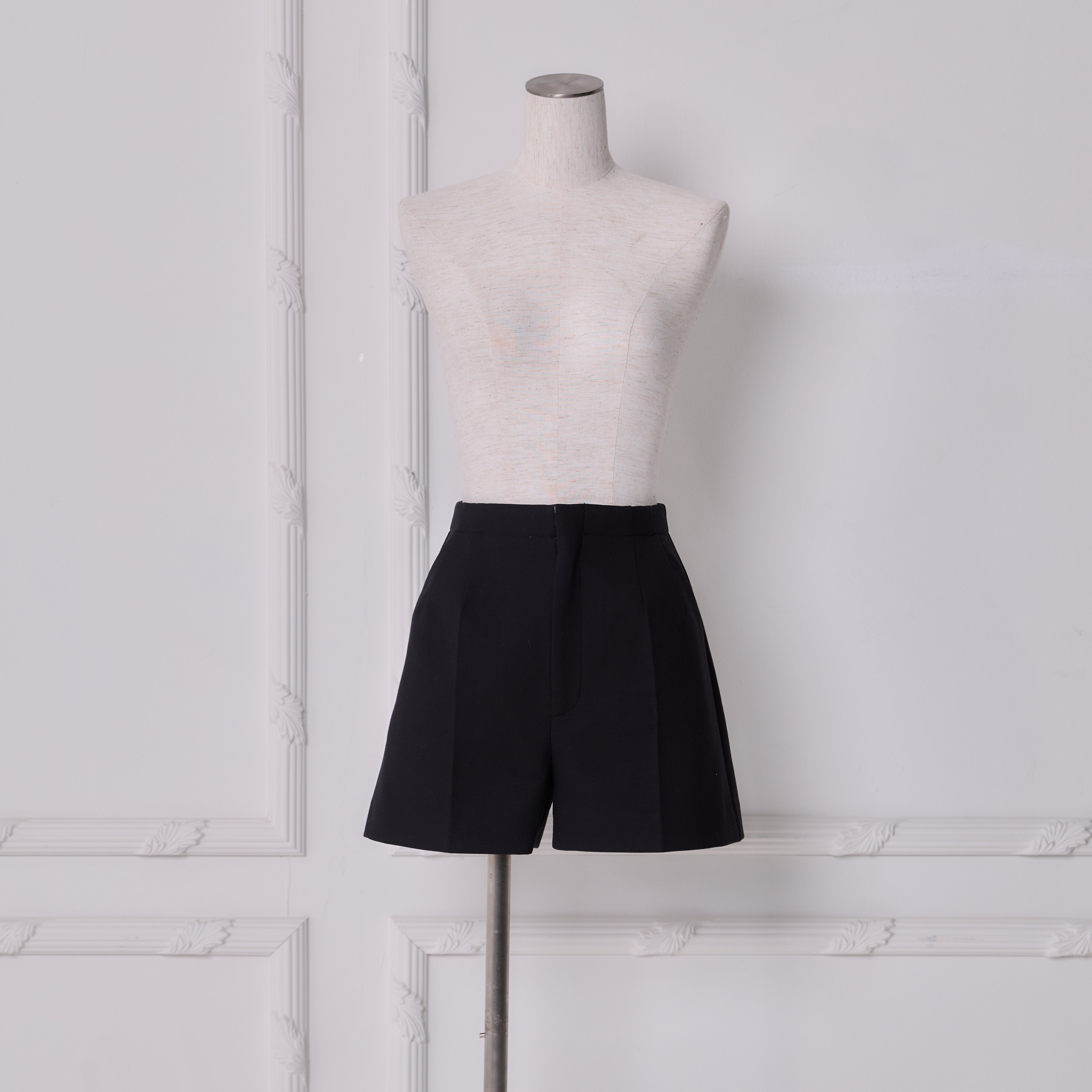 Inside Logo Short Pants