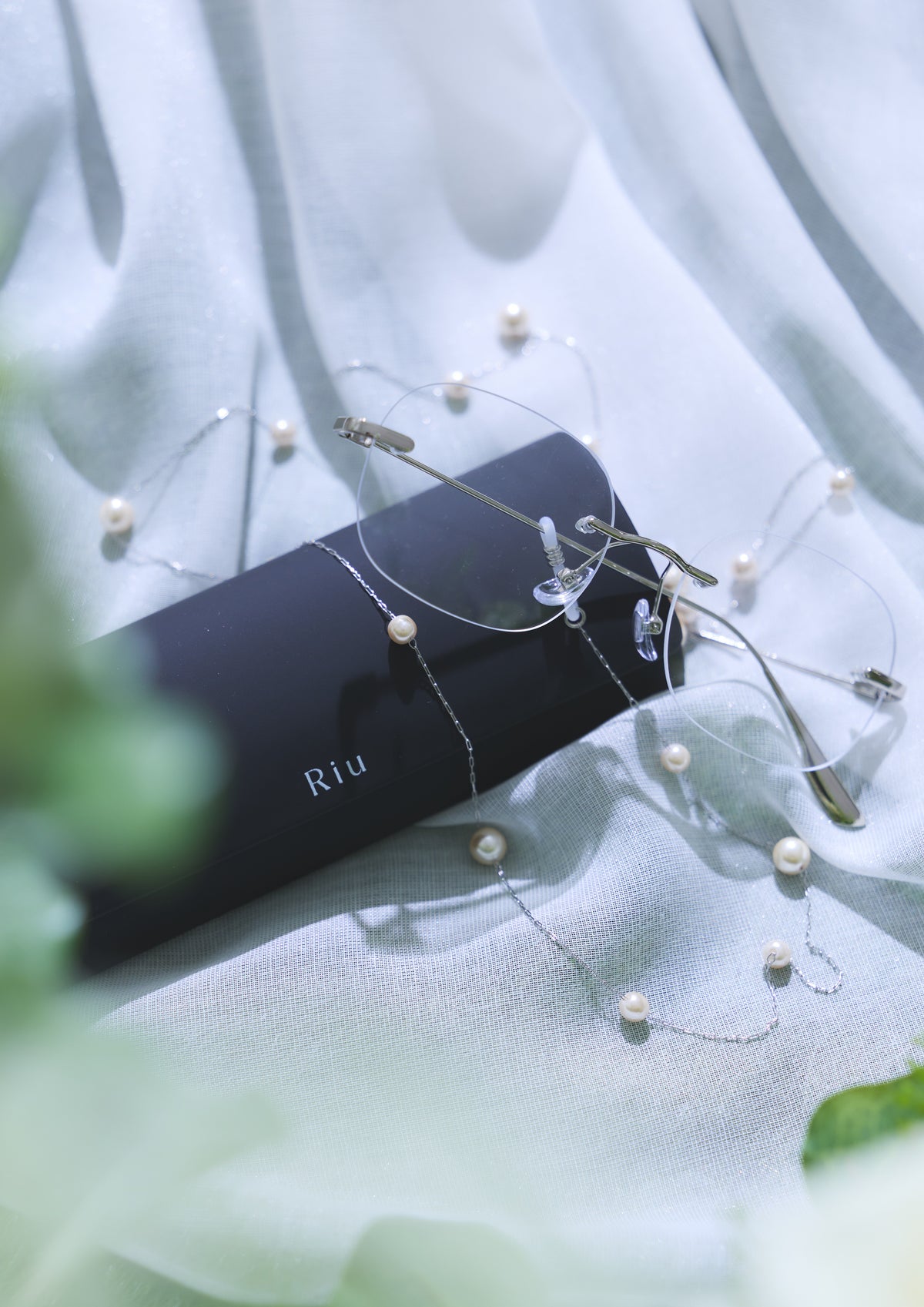 Pearl Chain Rimless Glasses