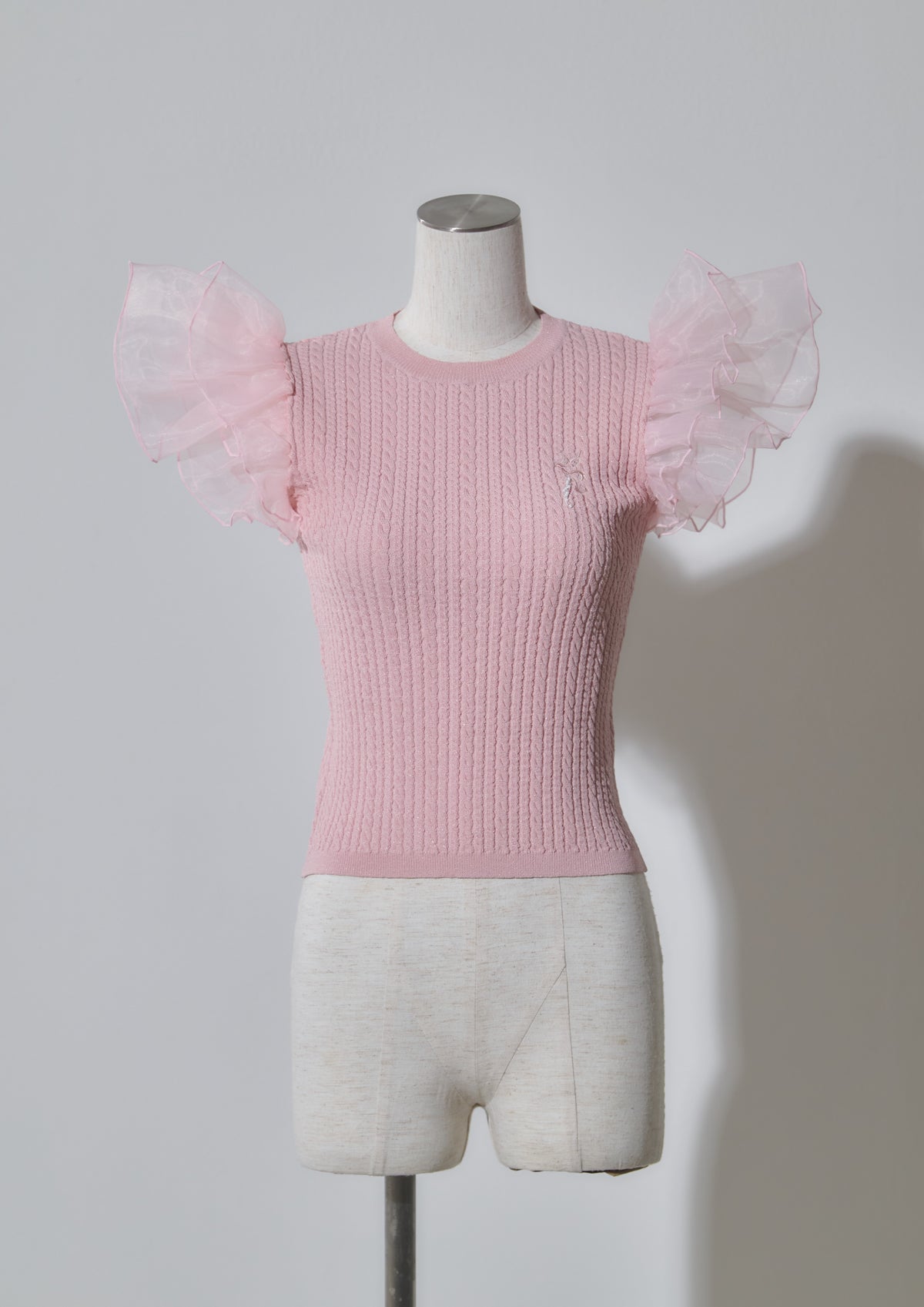 Flutter Sleeve Knit Tops
