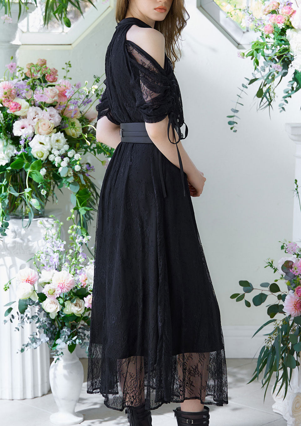 Halter neck cord lace dress – Riu
