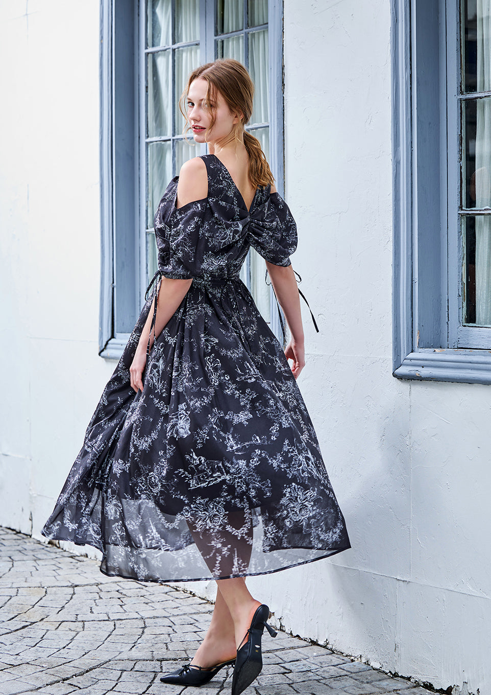 Twist ribbon Toile de Jouy dress – Riu