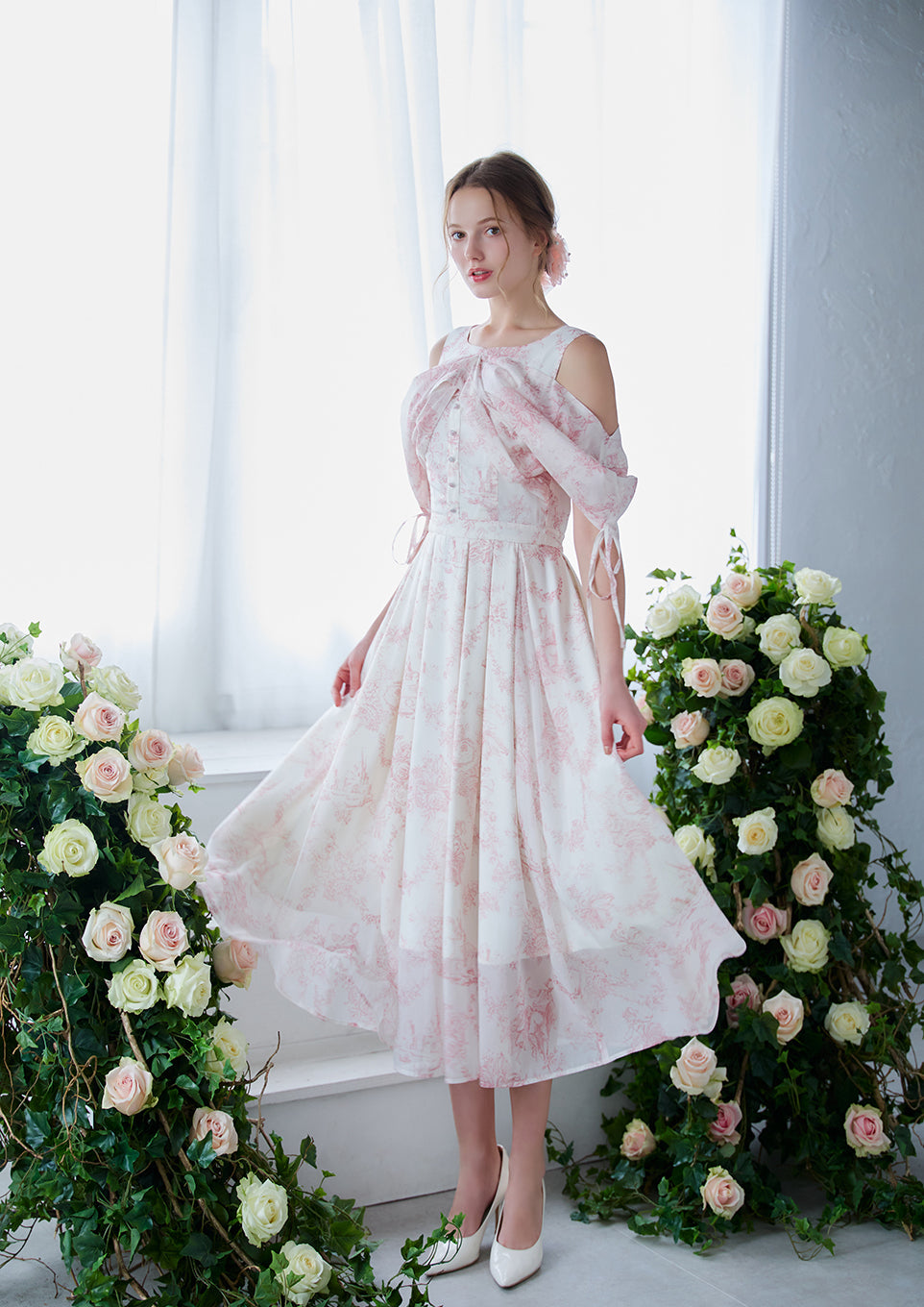 Twist ribbon Toile de Jouy dress – Riu